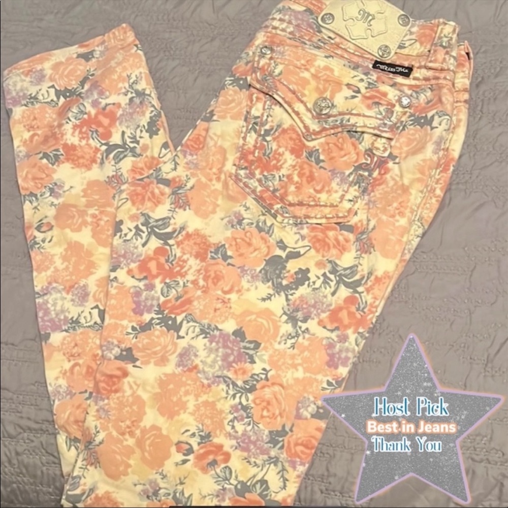 Floral Miss Me Jeans! Host Pick